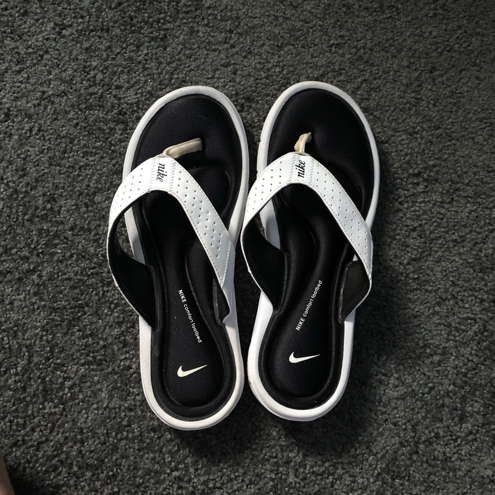 Nike Flip Flops